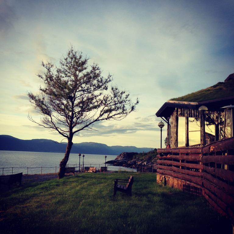 Brekkestranda Fjordhotel Brekke  Dış mekan fotoğraf